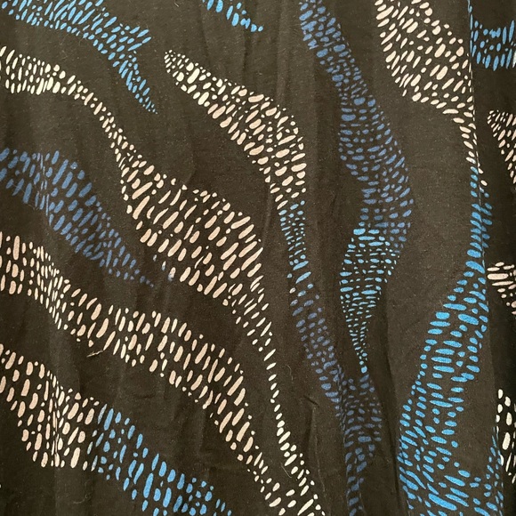 Avenue Black and Blue Patterned Blouse - Picture 4 of 5